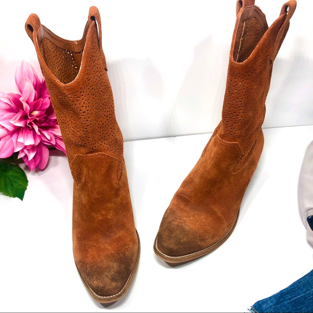 Bcbg Suede Boot Rust Color Size 7.5 B - image 7